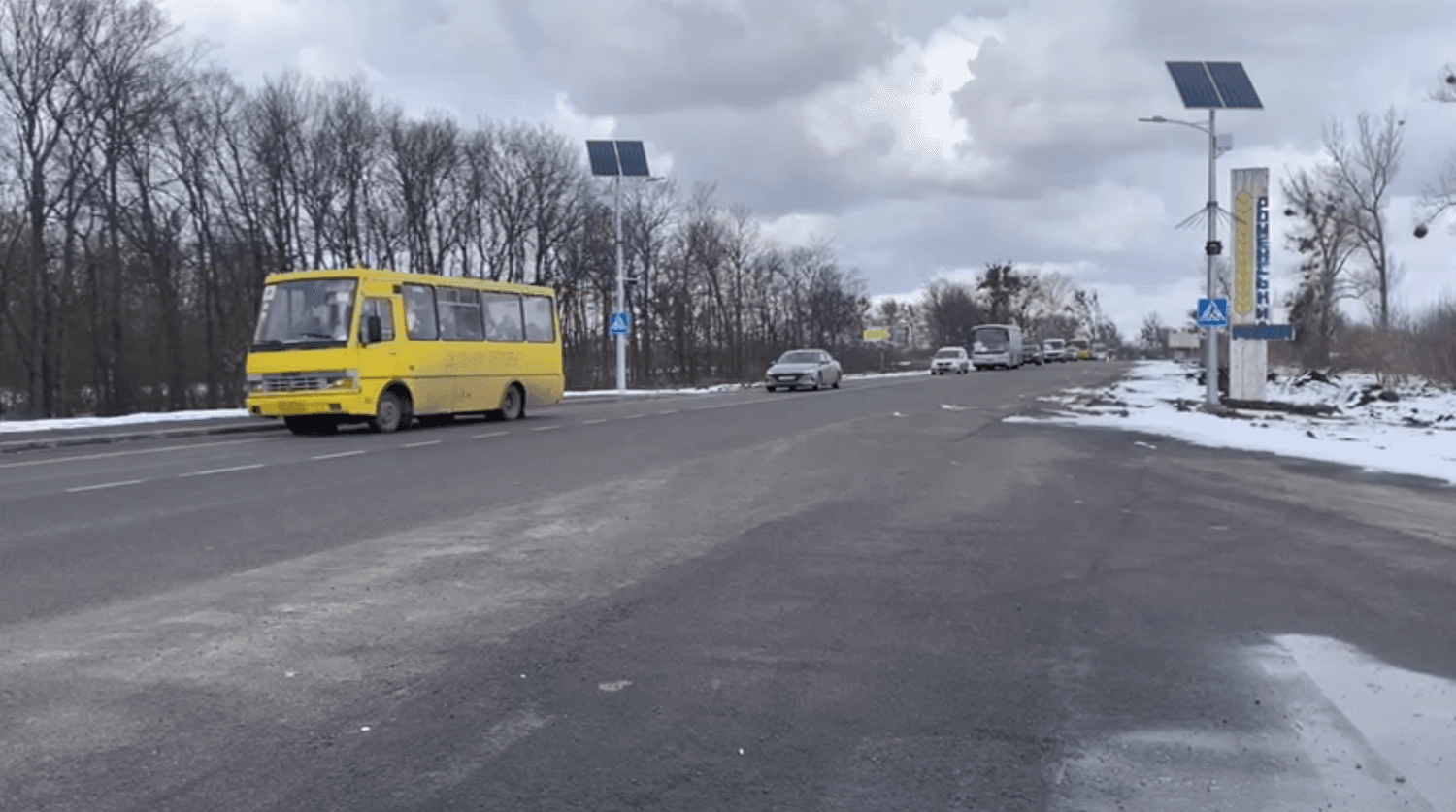 Перша евакуаційна колона із Сум уже вʼїхала на Полтавщину (відео)