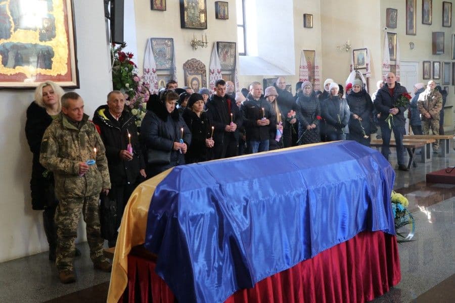 Полтава провела в останню путь воїна Дениса Сидоренка
