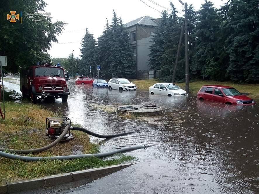 Рятувальники Полтавщини ліквідували наслідки негоди
