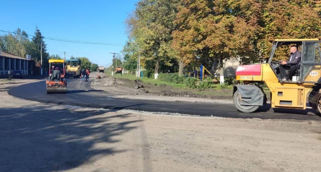У семи громадах Полтавщини ремонтували дороги