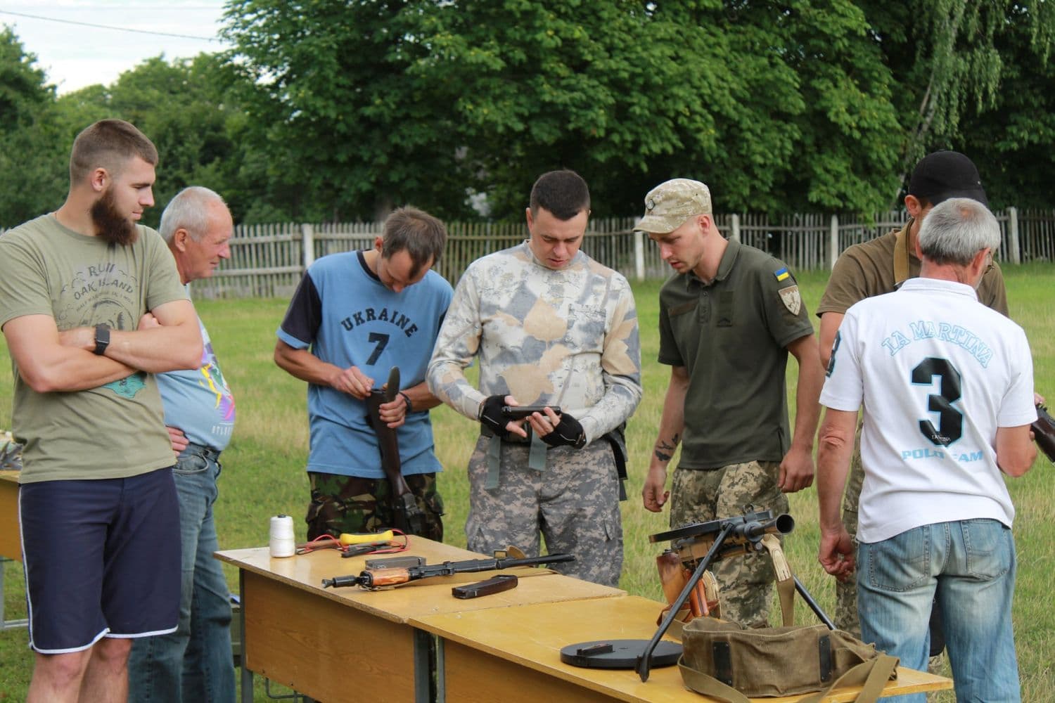 В Опішнянській громаді провели військовий інструктаж для цивільних