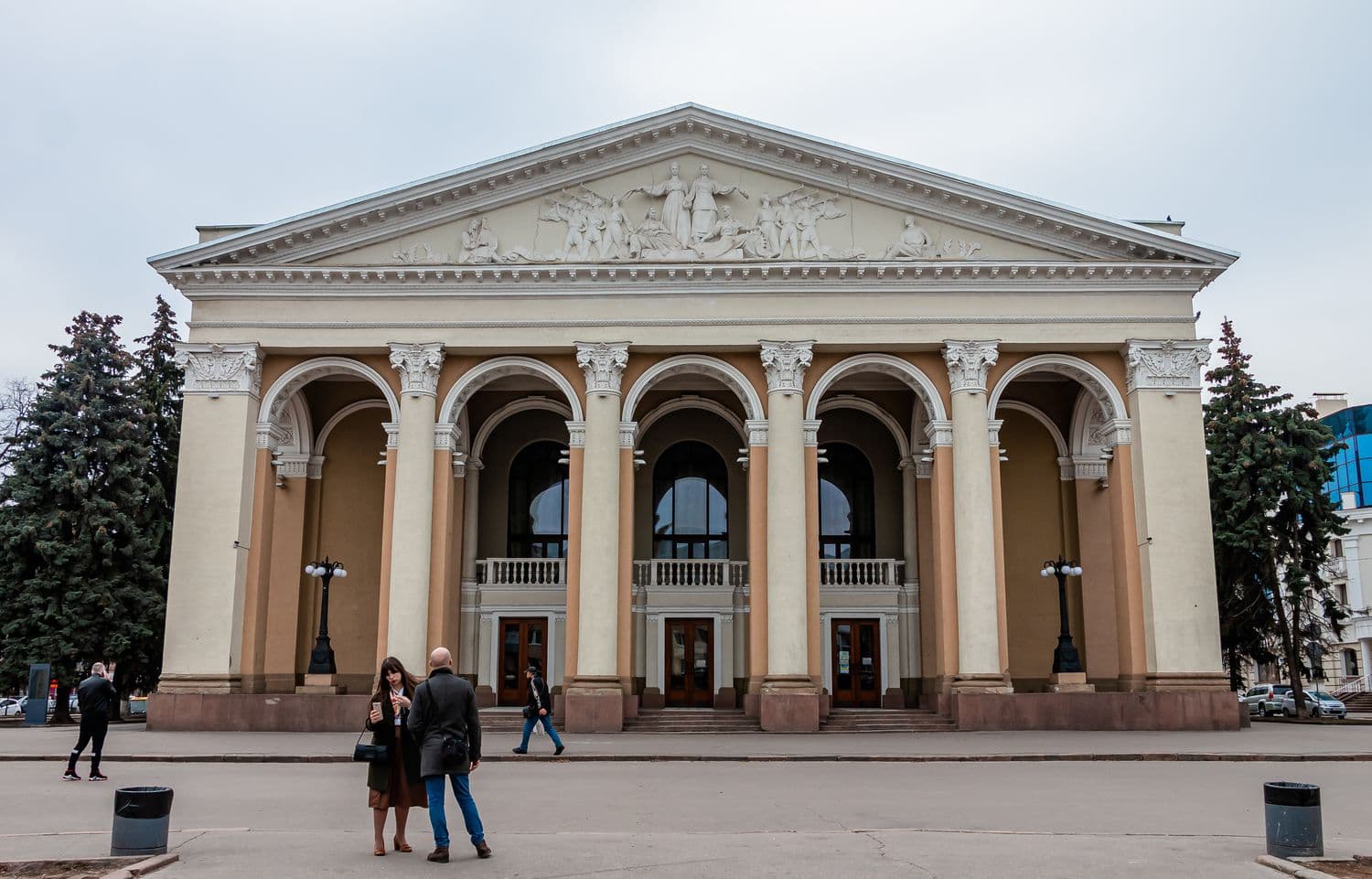 Полтавський театр Гоголя опублікував репертуар на жовтень