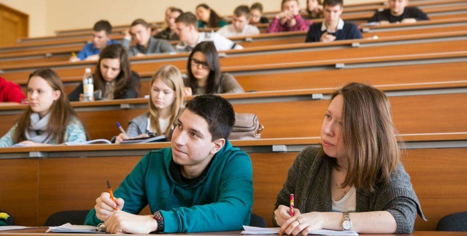 Найкращі Полтавські студенти отримають іменну стипендію