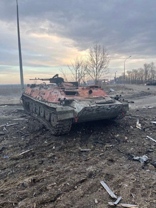 Українські військові вибивають окупантів з Харківщини