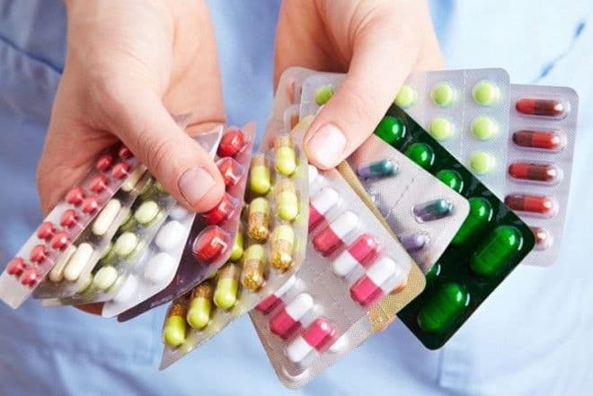 За рік українці витратили 13,7 млрд грн на «фуфломіцини»