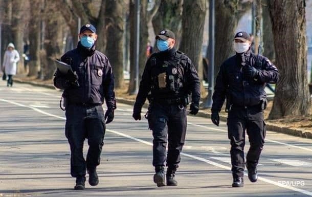 На Полтавщині поліціянти склали 7 тисяч постанов за порушення карантину