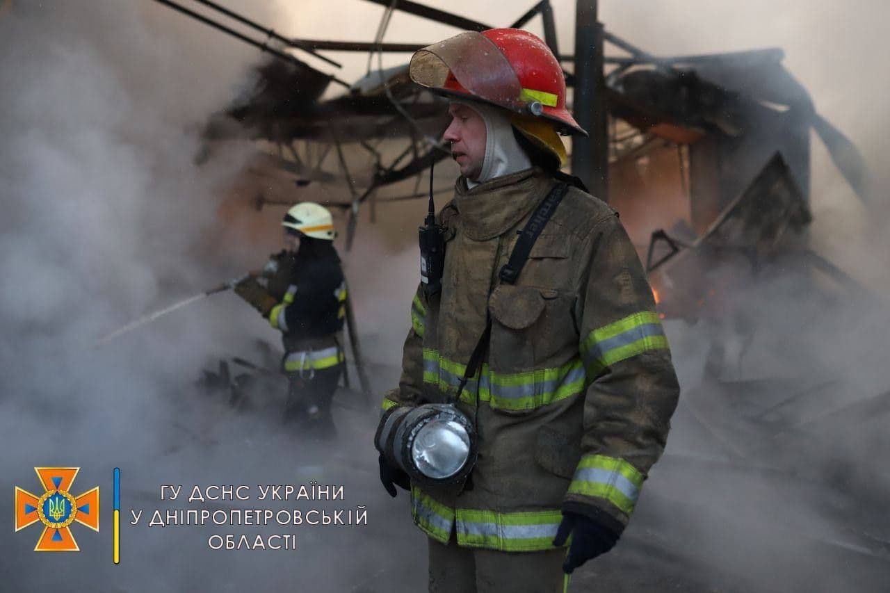 У Дніпрі, Луцьку та Івано-Франківську пролунали вибухи (фото, відео)
