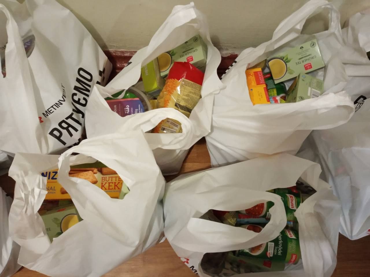 У Полтаві видають продуктові набори переселенцям