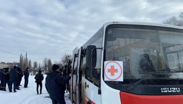 Триває евакуація жителів Сумщини до Лубен (відео)