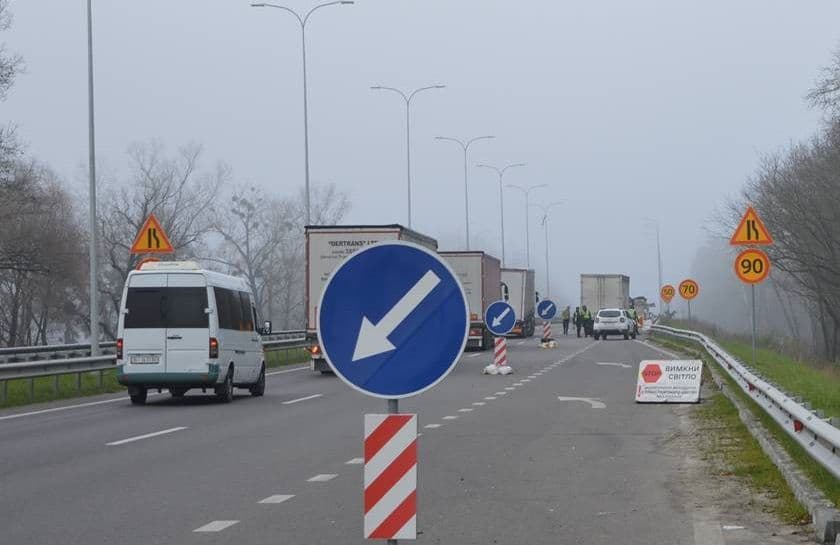 На дорогах Полтавщини прибрали частину блокпостів
