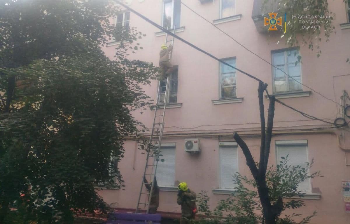 У Кременчуці згоріла квартира. Збитки досягли більше сотні тисяч гривень