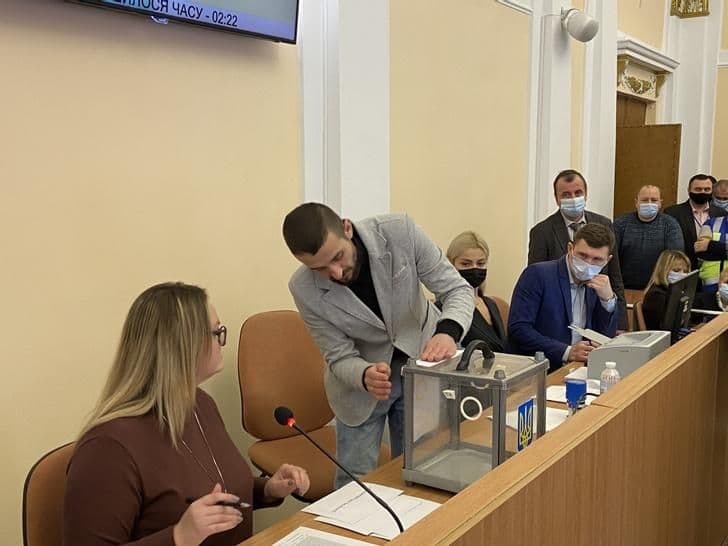Мамай збирає позачергову сесію — депутати спробують «перебити» вето