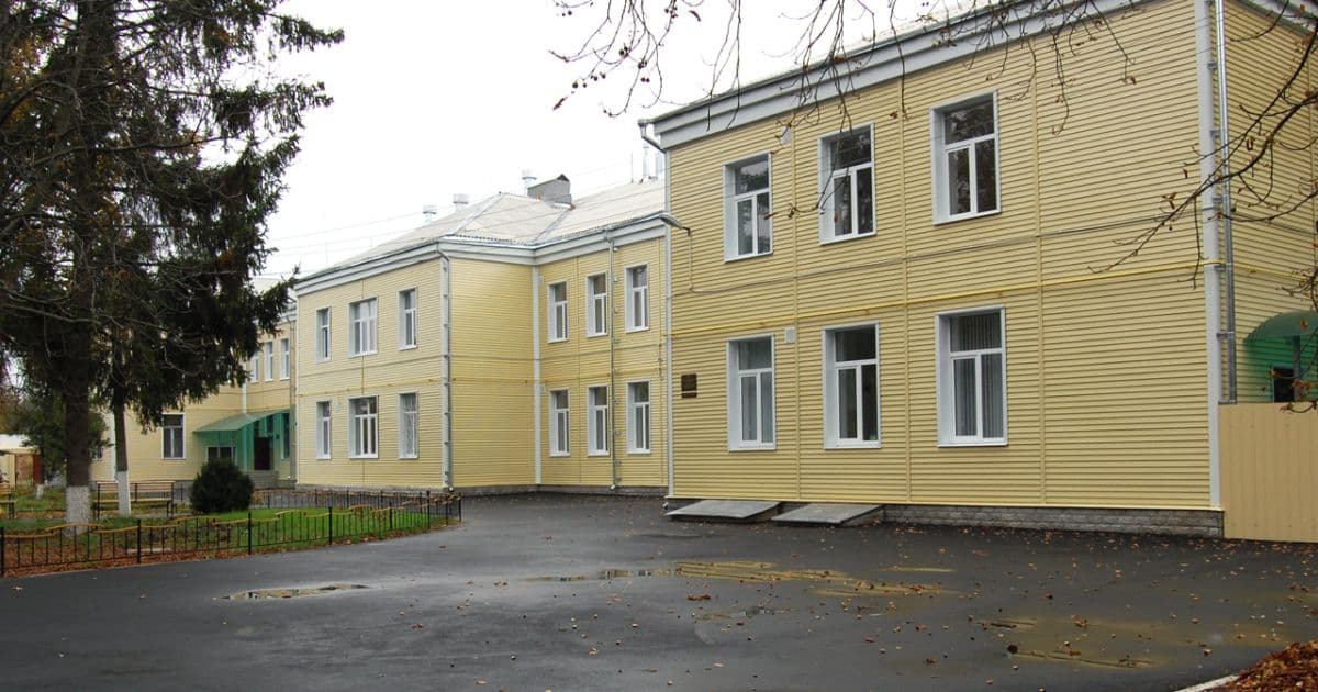 Полтавський обласний центр боротьби з ВІЛ/СНІД приєднають до тубдиспансеру