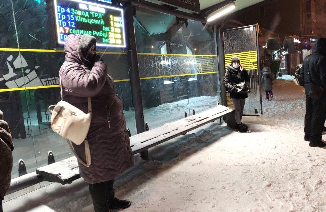 Комунальники пропонують виділити 500 тисяч на ремонт 20 зупинок Полтави