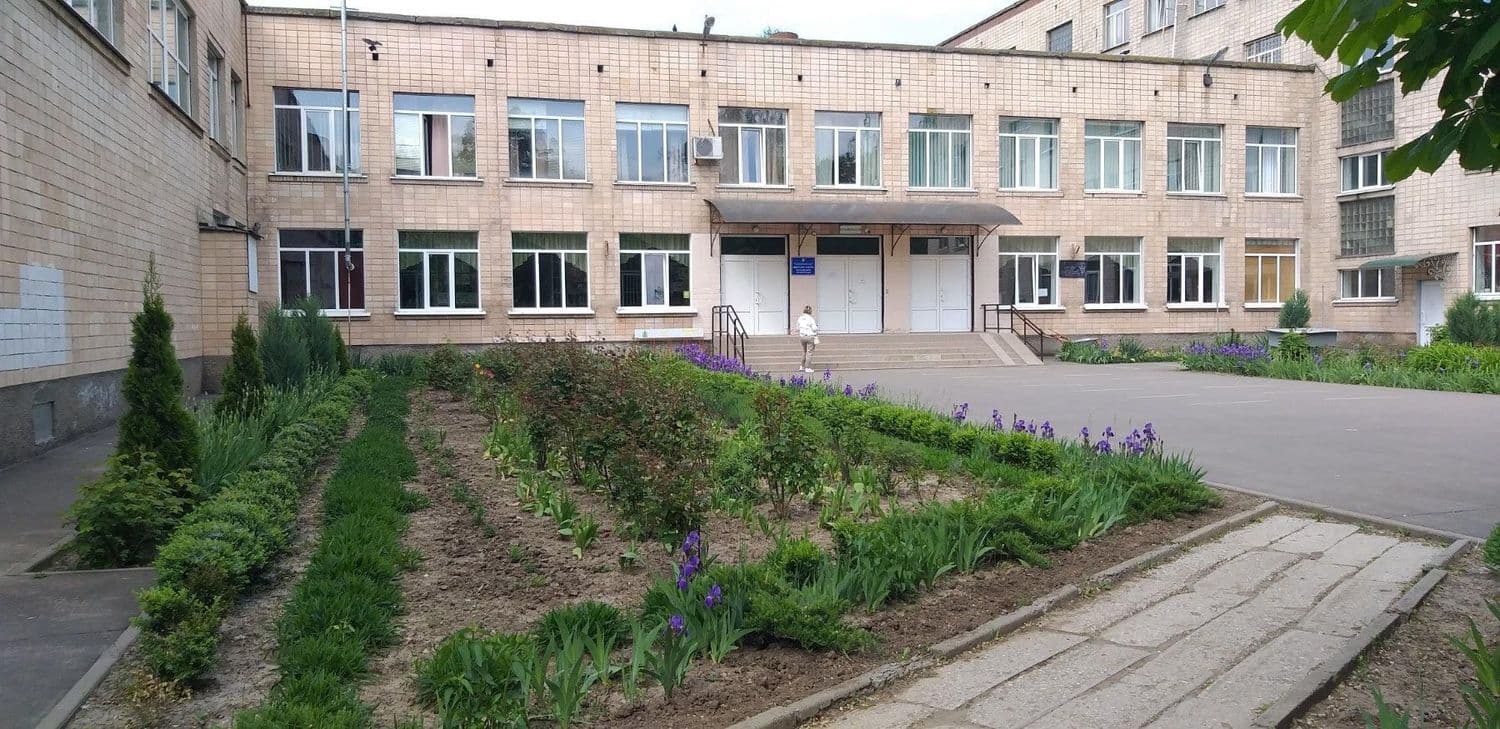 У Полтаві за 10 мільйонів замовили ремонт підвалу під укриття в ліцеї