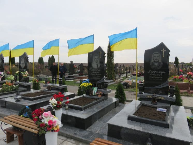 У Полтаві розглядають можливість виділення додаткових місць для поховання військових