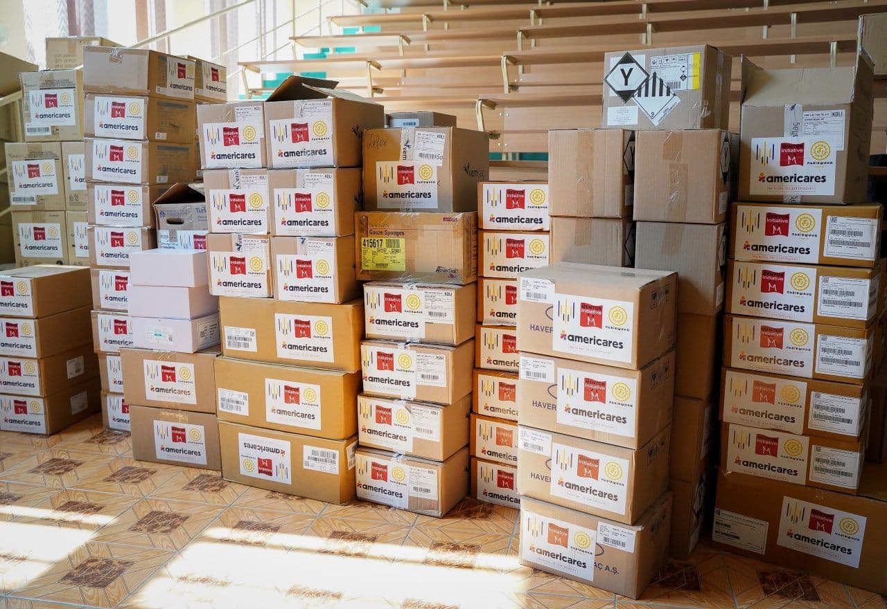 Полтавська обласна лікарня отримала гуманітарну допомогу на майже 100 тисяч доларів