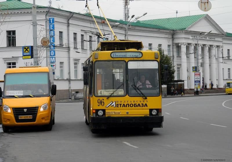 Полтавський суд оштрафував на 17 тисяч гривень водіїв маршруток за порушення вимог карантину