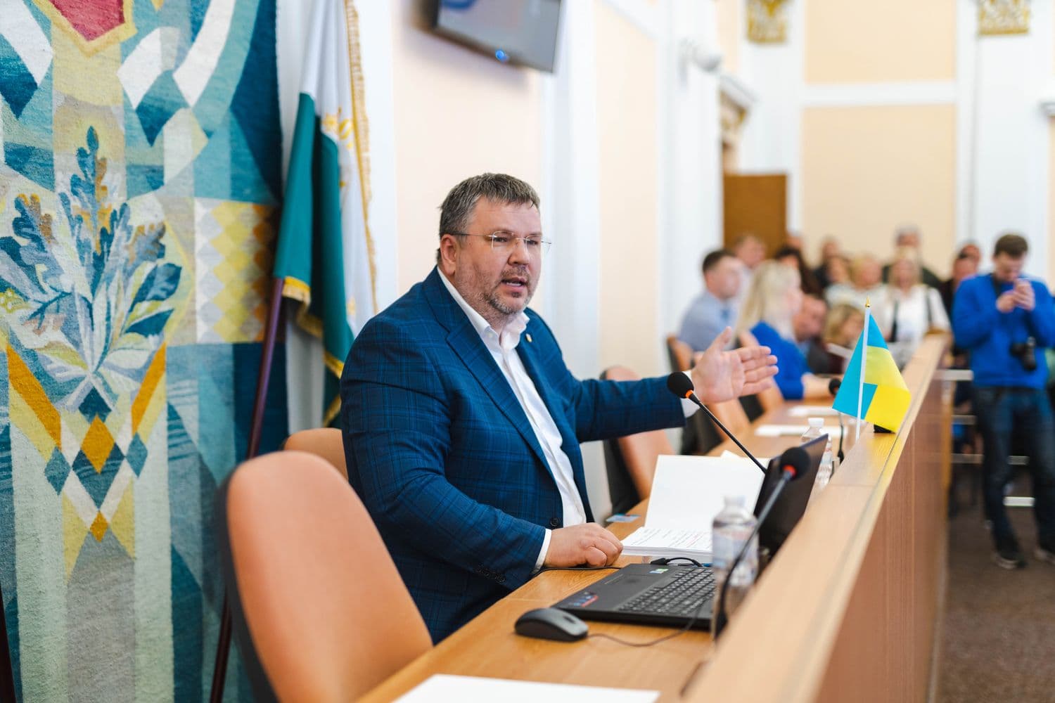 У Полтаві секретар міськради переніс сесію