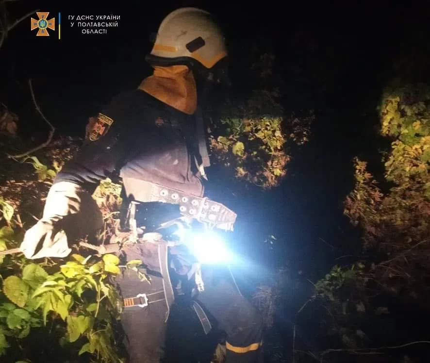 У селі під Хоролом жінку витягнули з 10-метрового колодязя