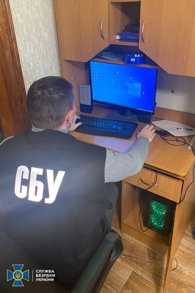 На Полтавщині СБУ зупинила витік секретної військової інформації