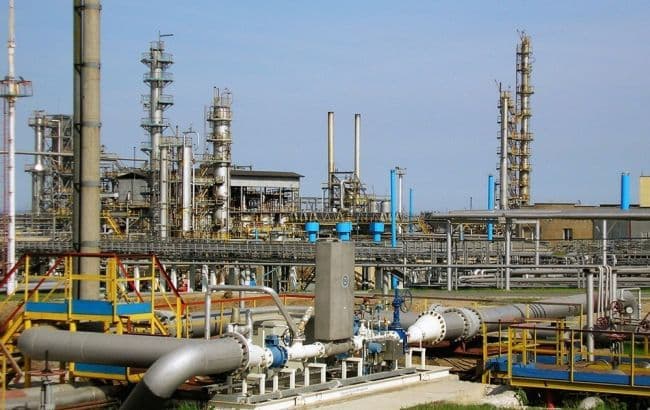 Рятувальники ліквідували пожежу на Кременчуцькому НПЗ