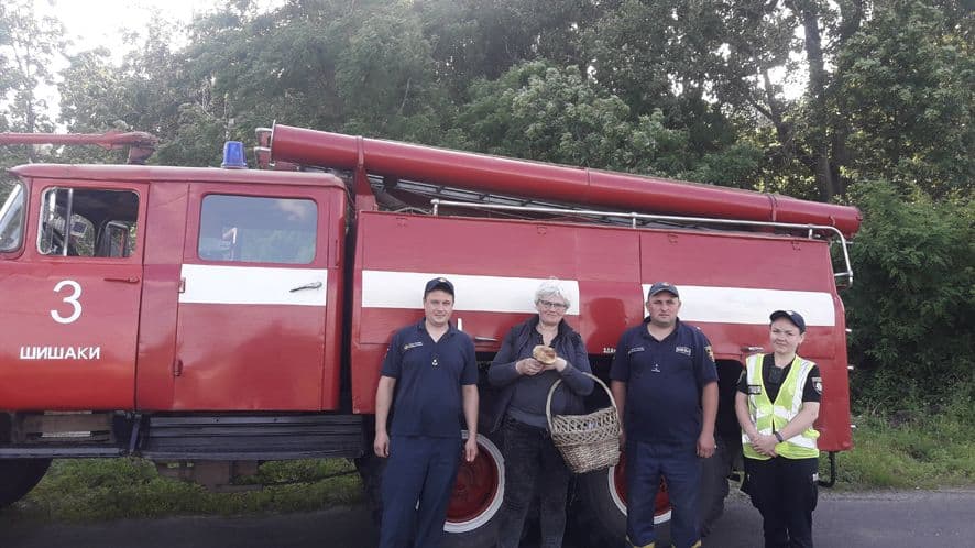 На Миргородщині рятувальники знайшли жінку, яка заблукала у лісі