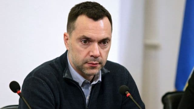 Арестовича звільнили з посади радника Офісу президента