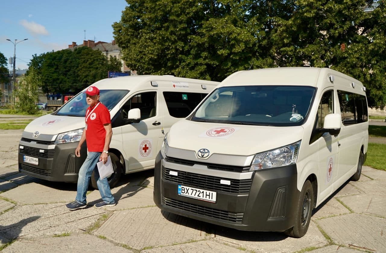 Полтавська область отримала дві нові карети «швидкої»