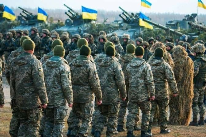 В Україні планують продовжити воєнний стан та мобілізацію