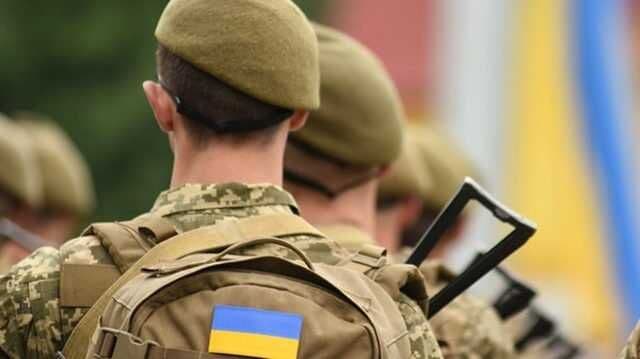 В Україні продовжили воєнний стан та мобілізацію
