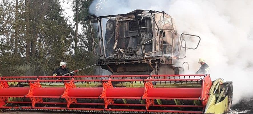Не лише авто: на Полтавщині згорів комбайн