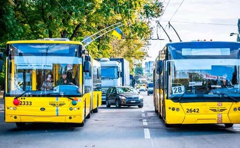 У Полтаві у громадський транспорт впускатимуть лише з перепустками