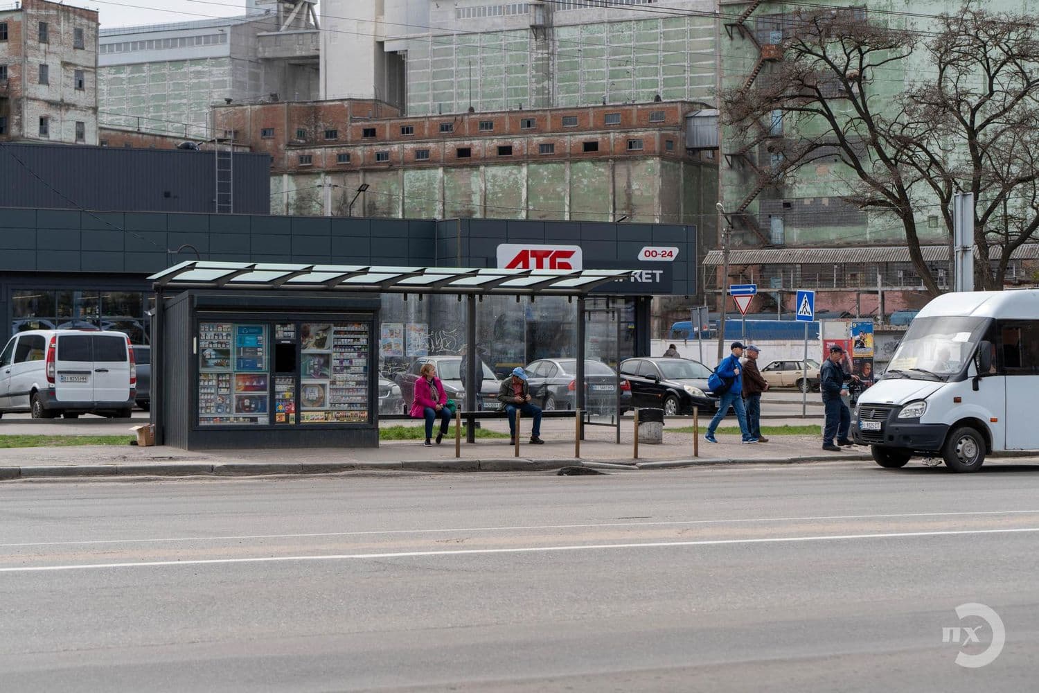 У Полтаві витратять майже пʼять мільйонів гривень на прибирання доріг та зупинок
