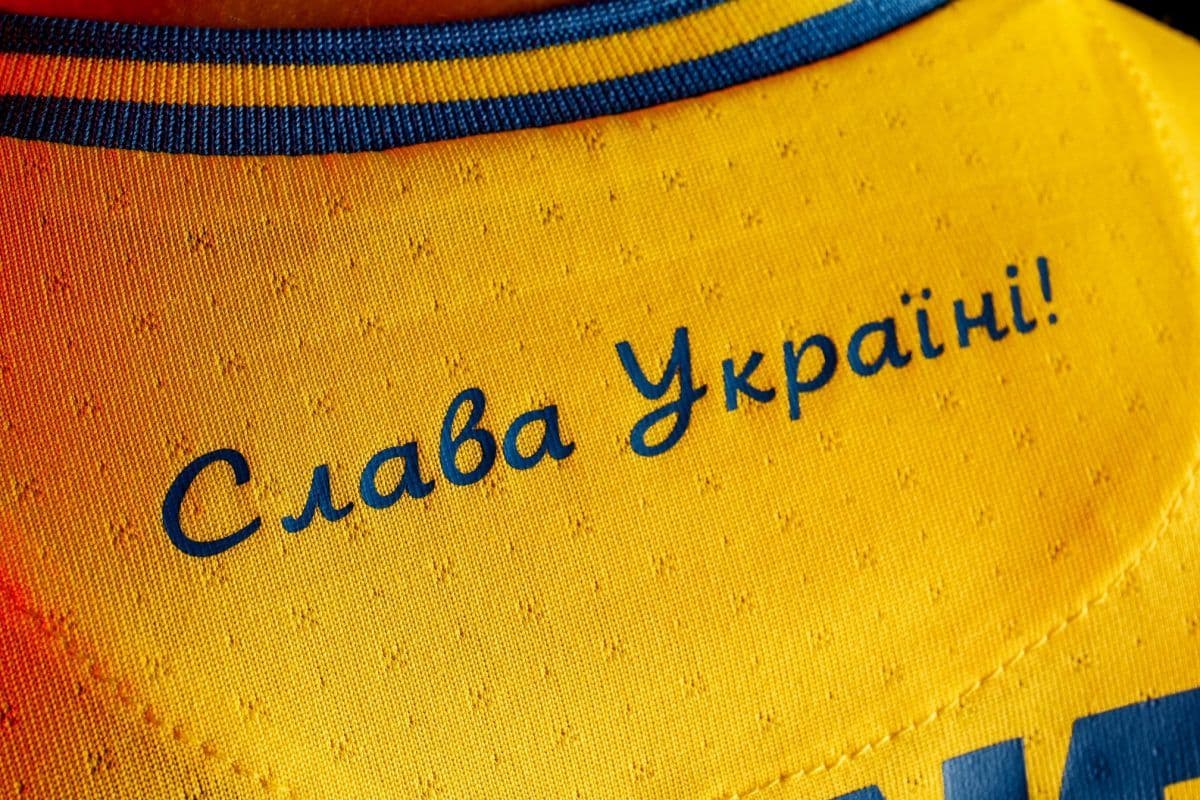 На великому екрані: перед ОДА транслюватимуть матч Україна-Англія