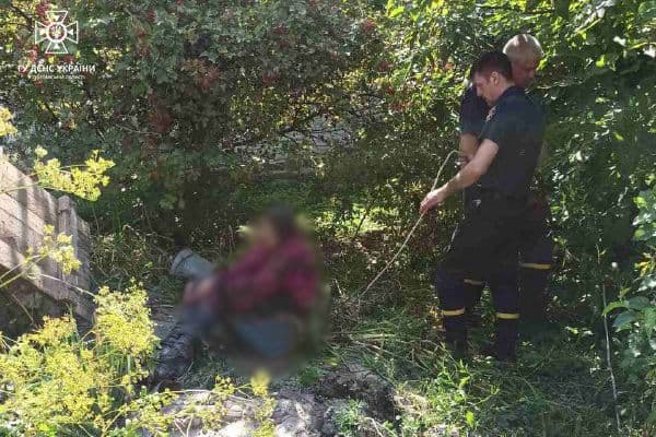 На Лубенщині жінка провалилася у 20-метровий колодязь