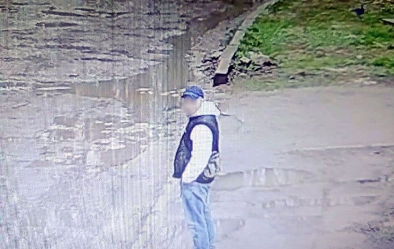 Повалив та хотів зґвалтувати — на вулиці  Полтави чоловік напав на школярку