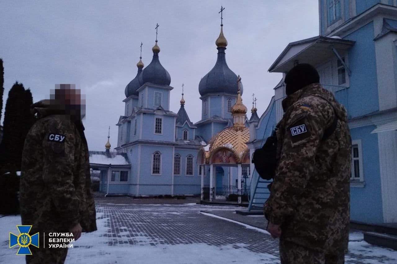 СБУ проводить обшуки в УПЦ у дев'яти областях України