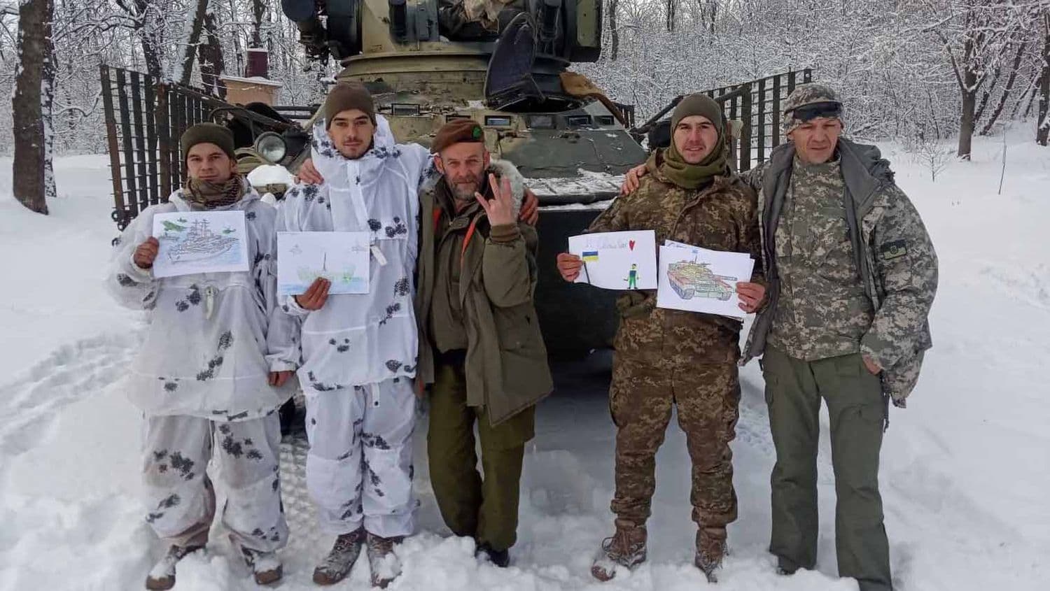 Волонтери з Полтавщини повезли на передову подарунки українським захисникам