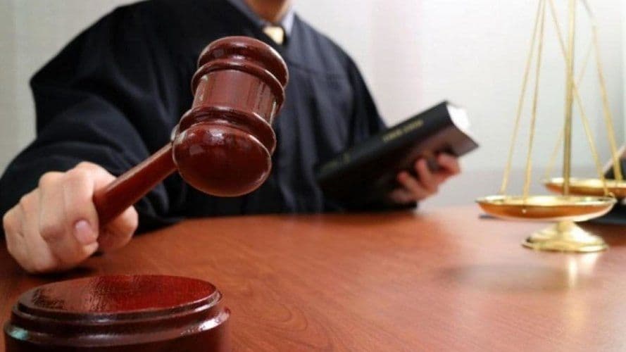 Двох суддів Полтавського апеляційного суду звільнили з посад