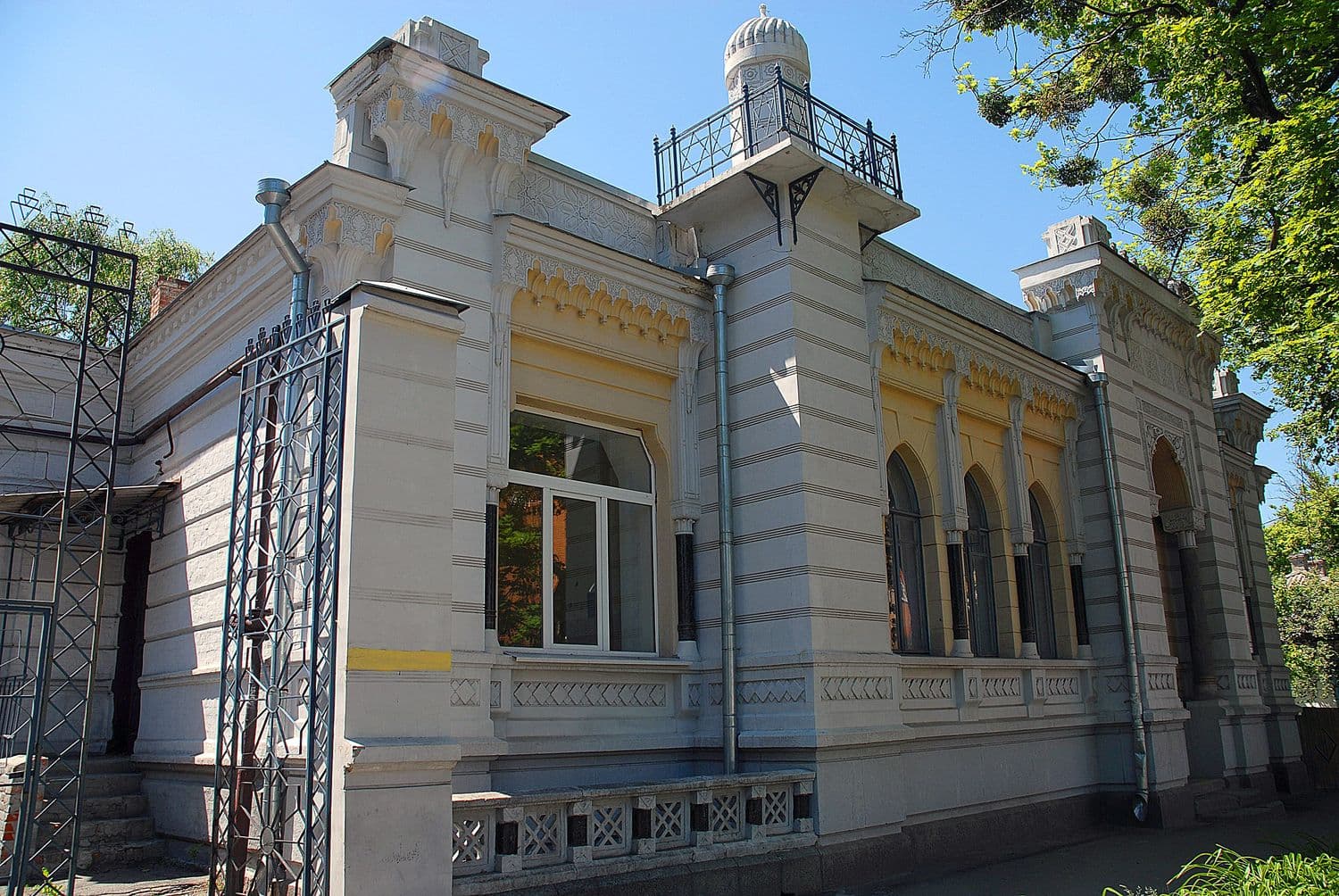 У Полтаві охоронятимуть особняк підрядника Бахмутського