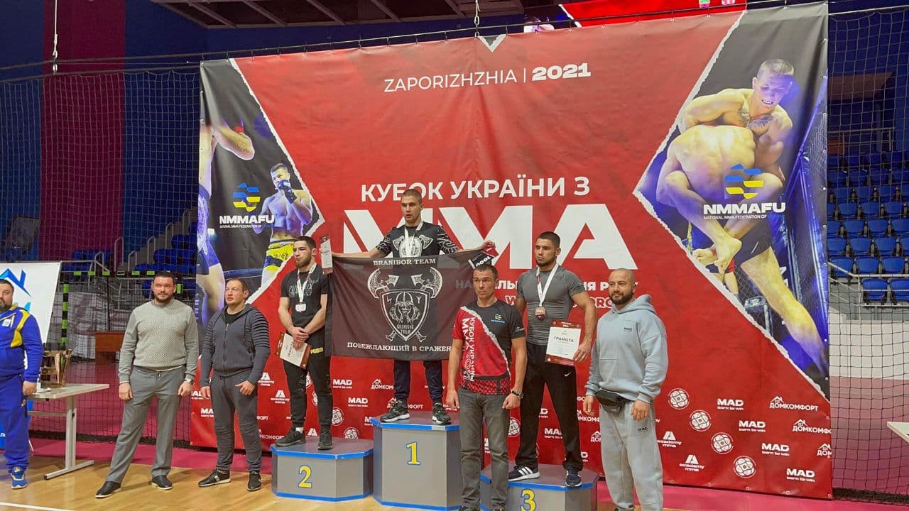 Полтавські спортсмени вибороли дві медалі на Кубку України з ММА