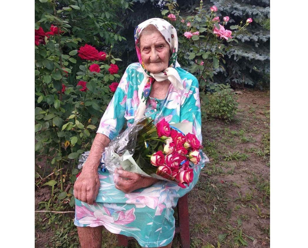 У Нехворощанській громаді привітали з 95-річчям землячку