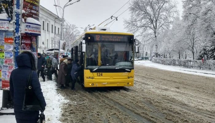 Чи будуть їздити тролейбуси Полтавою у новорічну ніч
