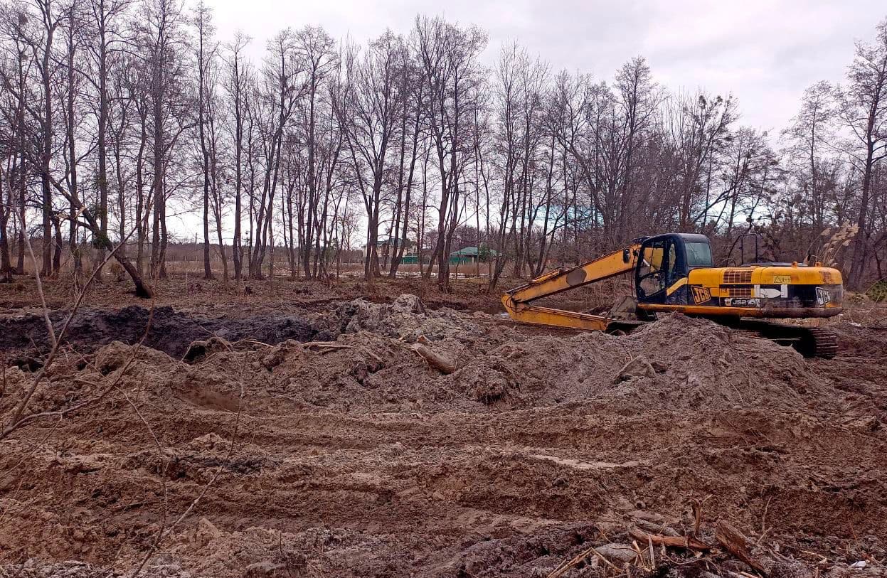 У Полтавському районі чоловік захопив та розкопав прирічкову ділянку землі