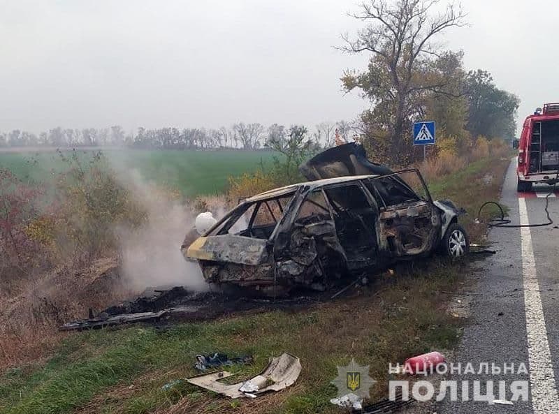 На Полтавщині вантажівка зіштовхнулась з легковиком: водій в лікарні