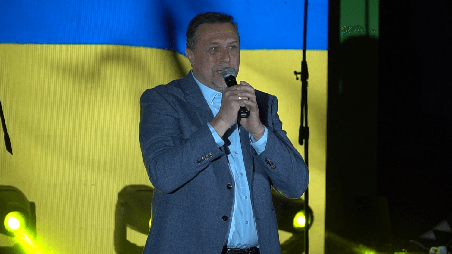 Понад 40 виконавців Полтавщини зняли кліп на пісню «Все, що є — Україна» (відео)