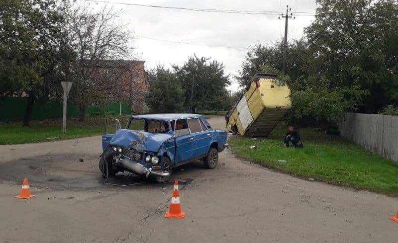 На Полтавщині у ДТП загинув водій автівки