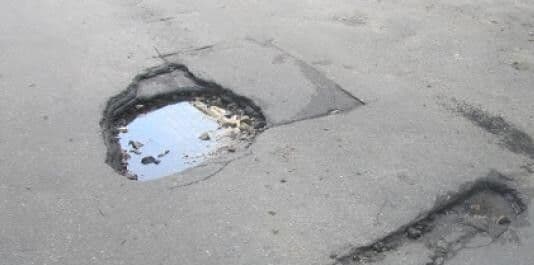 Від Гепрокурора вимагають перевірити, куди пішли гроші за ремонт дороги Кременчук-Горішні Плавні