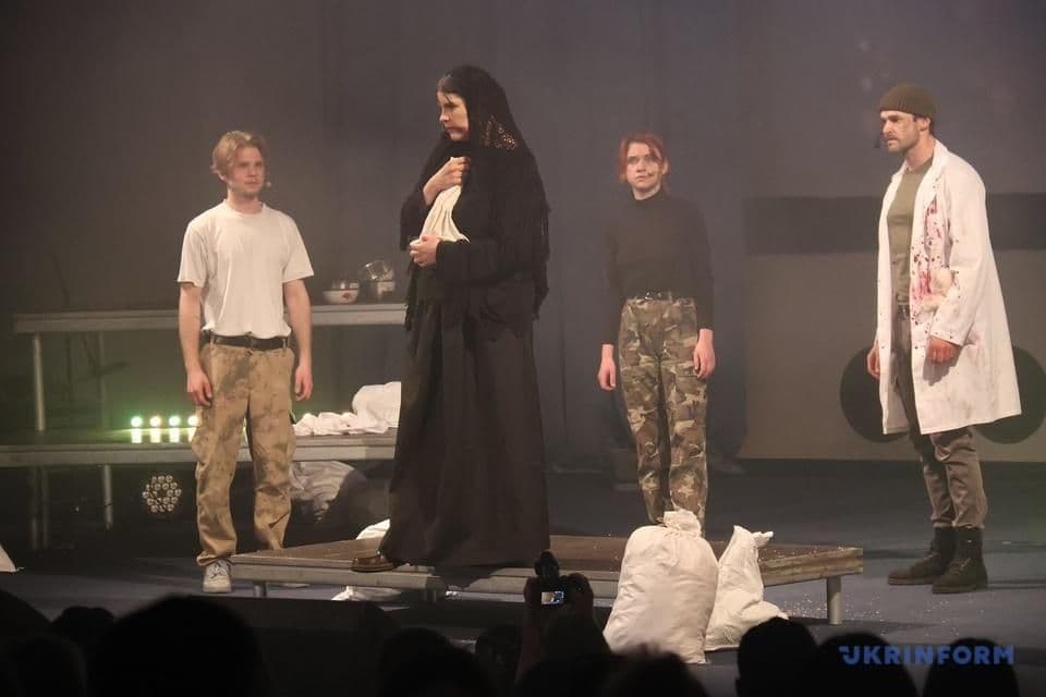 У Полтаві покажуть виставу про оборонців Маріуполя